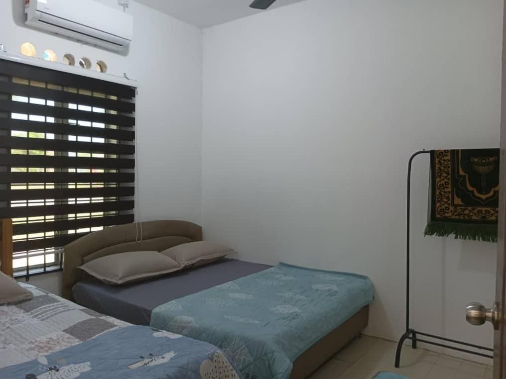 Homestay Lembah Tambunan Kampong Nail Exterior photo